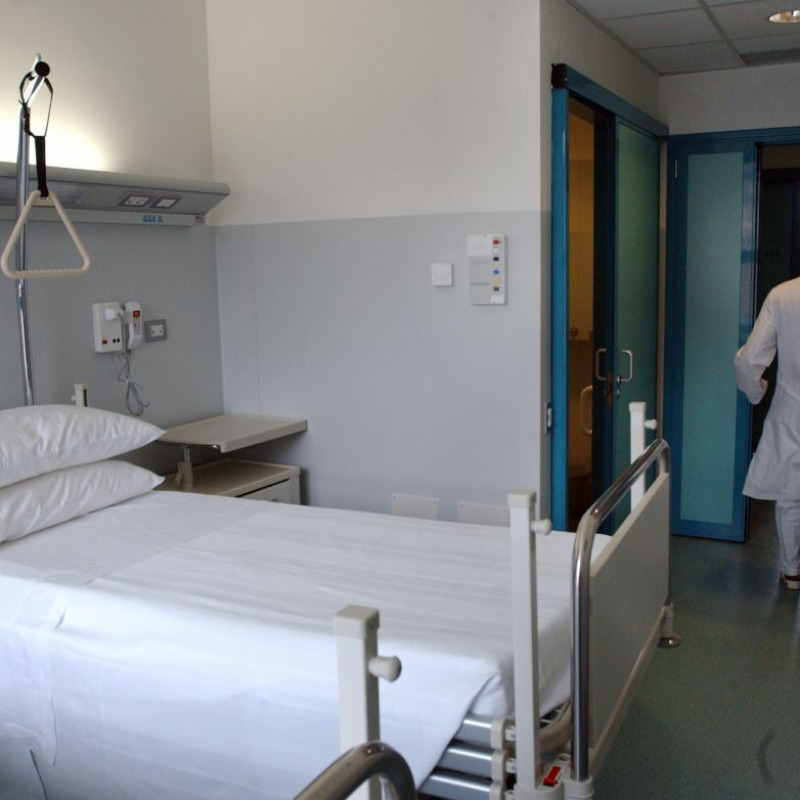 Magnete Oro Placcato Per Terapia E Sollievo Dal Dolore - Dimple Sulla