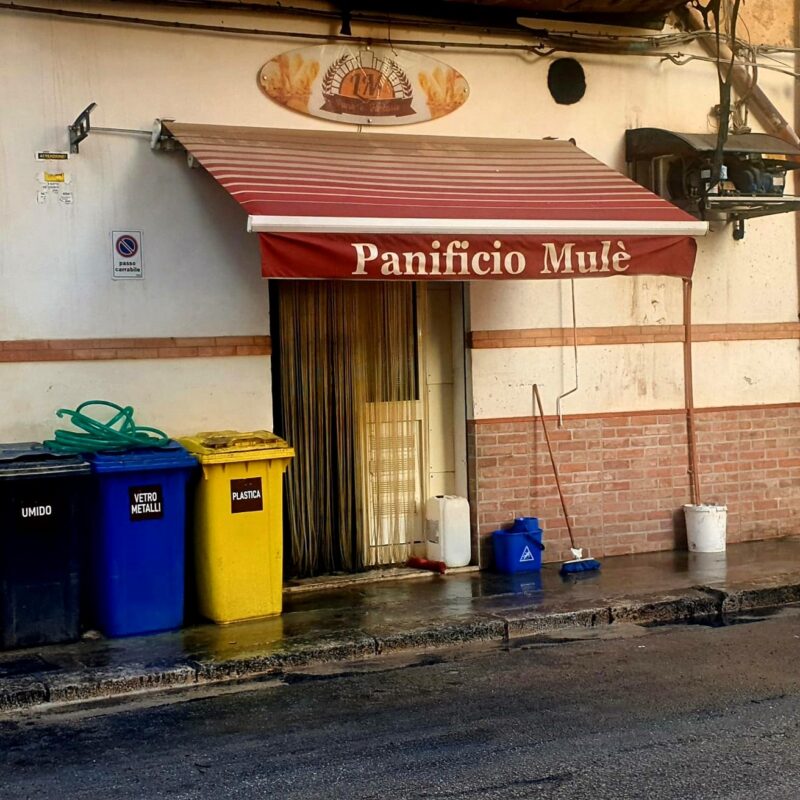 Il panificio di via Matteotti, a Partinico