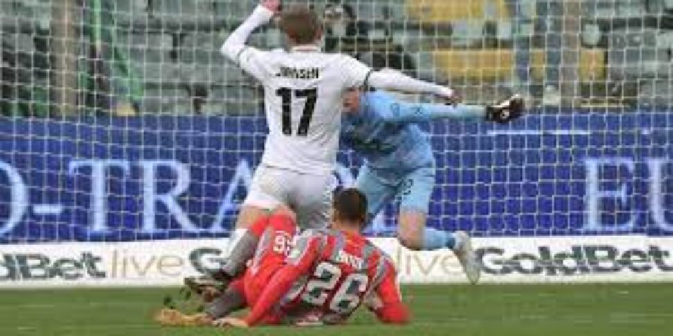 Calcio Serie B: Venezia Ko, Catanzaro E Cremonese Accorciano Le ...