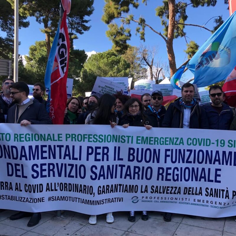 Una protesta di precari Covid in Sicilia