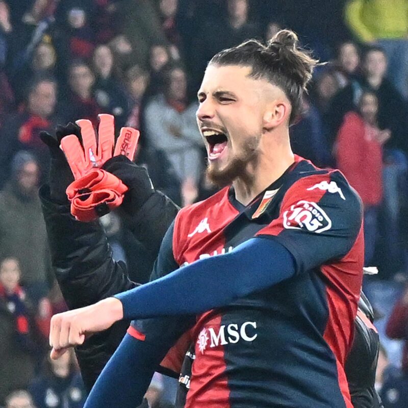 Il genoano Dragusin è nel mirino del Napoli (foto di Luca Zennaro/Ansa)