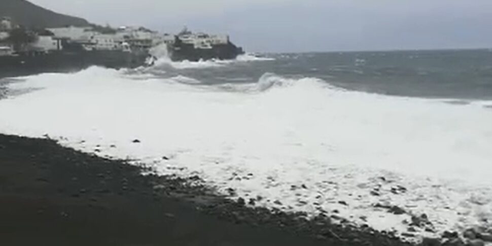 Eolie, Tempesta Di Vento A Quasi 60 Km Orari: Collegamenti Interrotti ...