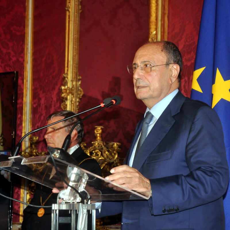 Il presidente della regione Renato Schifani all'Ars (foto di Alessandro Fucarini)
