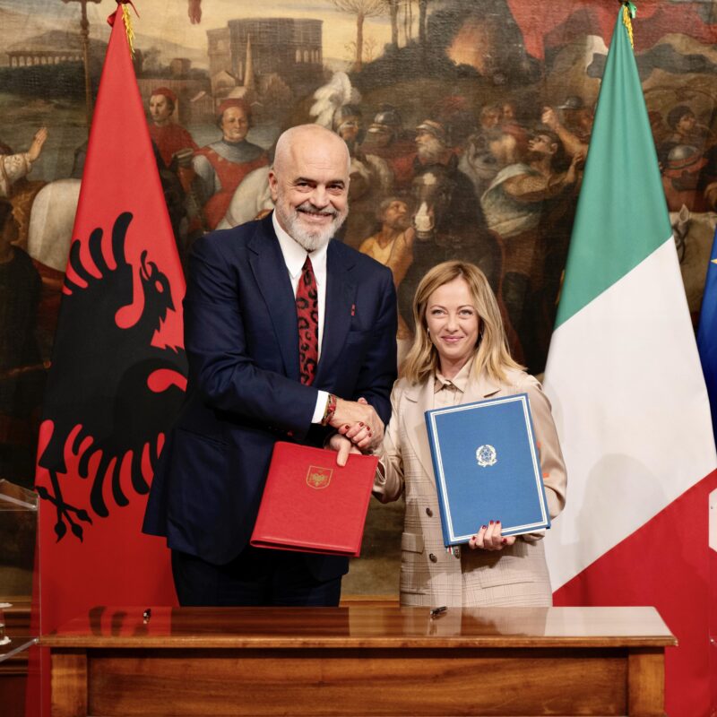 Giorgia Meloni con il primo ministro albanese Edi Rama a Palazzo Chigi, durante il meeting dello scorso novembre