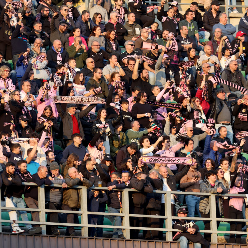 Palermo 07/02/2024: durante la partita di Serie B Palermo vs Como allo Stadio Renzo Barbera di Palermo(Foto Tullio Puglia)