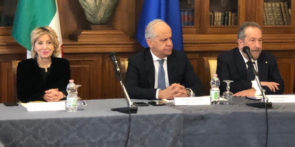 https://assets.gds.it/2024/02/piantedosi-970x485.jpeg
