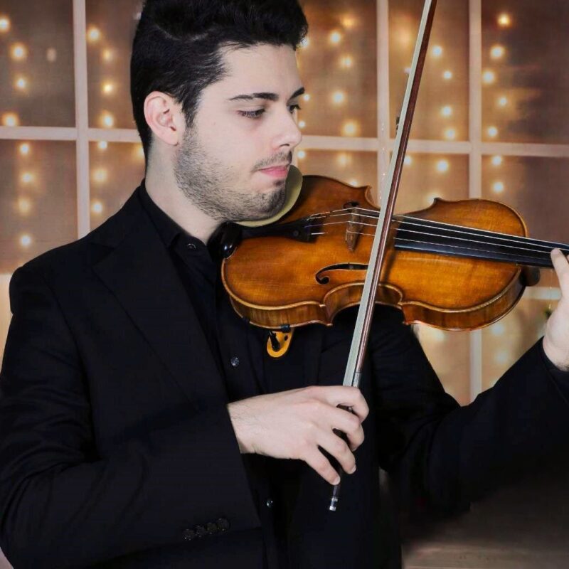Il violinista Mattia Aculeo