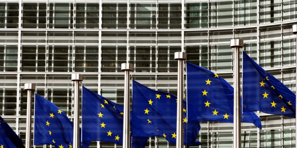 https://assets.gds.it/2024/03/pfizer-da-commissione-ue-via-libera-a-vaccino-contro-pneumococco-1912158-970x485.jpg
