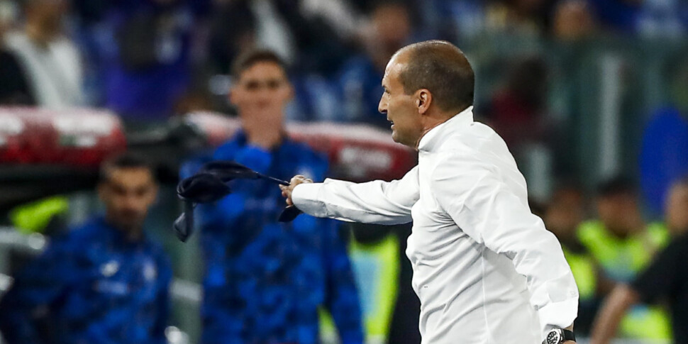 Juventus sack Allegri for a motive