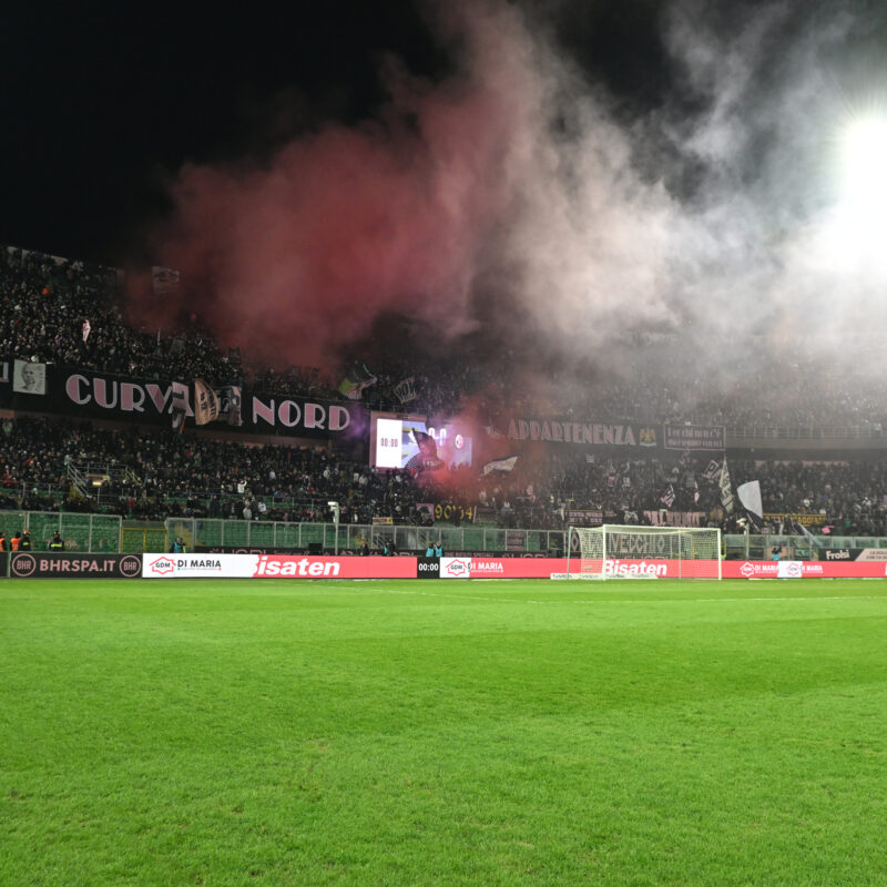 Palermo 12/06/2022: tifosi del Palermo durante la Finale Play-Off di Serie C - Lega Pro Palermo vs Padova allo Stadio Renzo Barbera di Palermo(Foto Tullio Puglia) 09-07-2022 Palermo