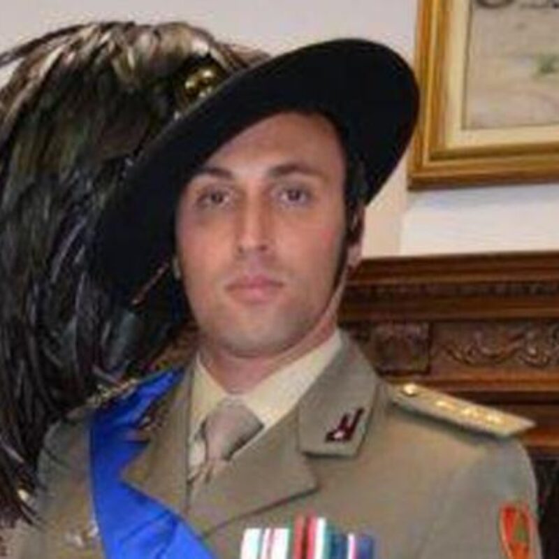 Il capitano Giuseppe La Rosa, 31 anni, ucciso in Afghanistan, l'8 giugno 2013. Il militare e' rimasto vittima di un agguato, feriti altri tre soldati. La Rosa, nato a Barcellona Pozzo di Gotto (Me), era effettivo al terzo regimento bersaglieri della Brigata di Aosta. ANSA/US ESERCITO +++ NO SALES - EDITORIAL USE ONLY +++