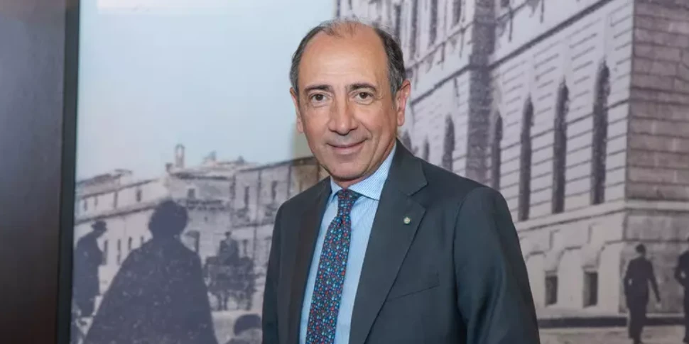 https://assets.gds.it/2024/06/Giuseppe-Di-Forti-presidente-dei-Sicilbanca-970x485-1718816606.webp