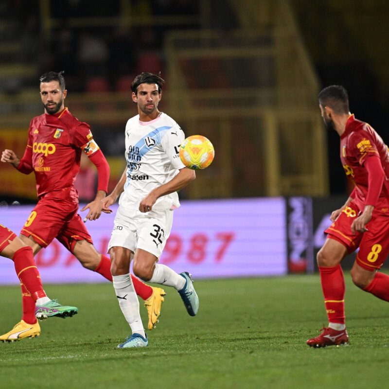 Catanzaro 26/01/2024: durante la partita di Serie B Catanzaro vs Palermo allo Stadio Nicola Ceravolo di Catanzaro.(Foto Tullio Puglia)