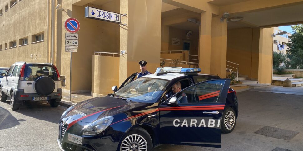 Palermo, Spaccio Allo Zen: I Carabinieri Arrestano Due Giovani Di 20 E ...