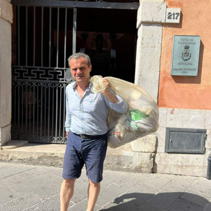 il sindaco De Luca a Taormina