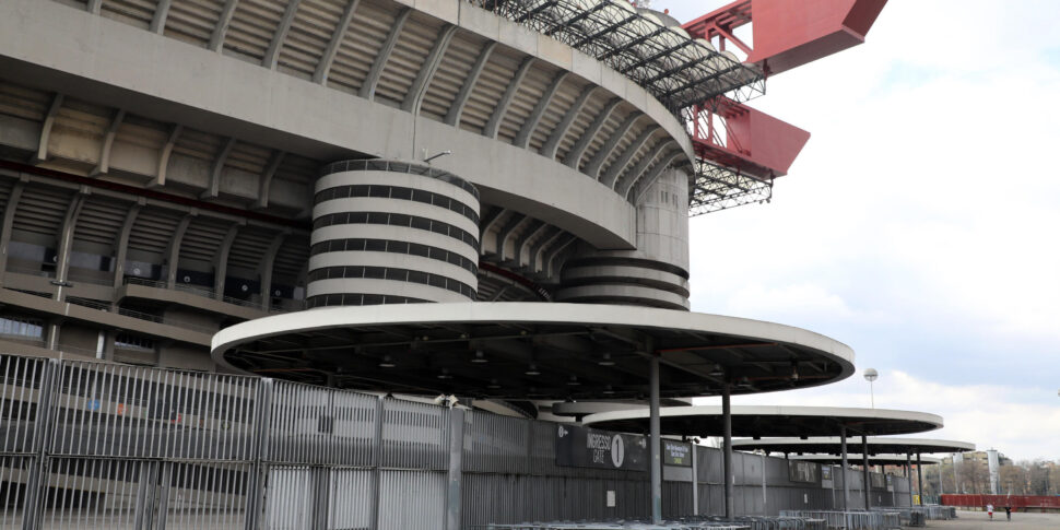 https://assets.gds.it/2024/08/Stadio-San-Siro-970x485.jpg