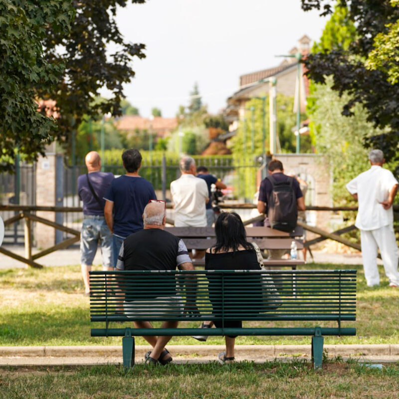 Strage di via Anzio a Paderno Dugnano; il pellegrinaggio dei curiosi - Per edizione MIlano metropoli - 1 settembre 2024 - Foto Spf/ANSA