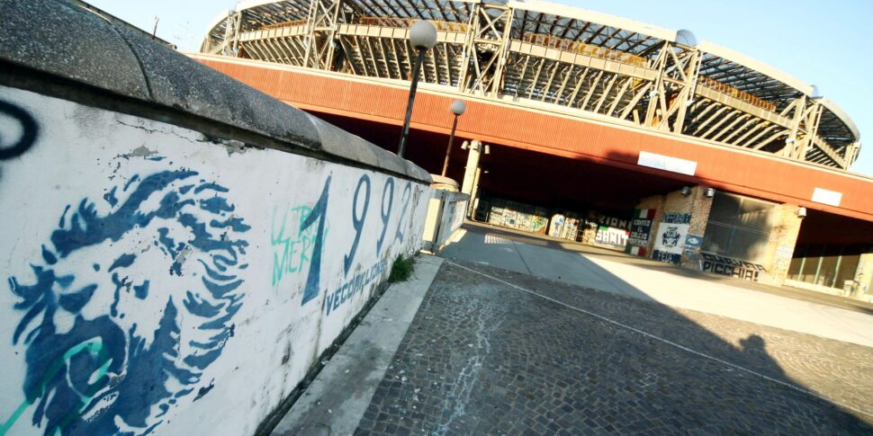 https://assets.gds.it/2024/09/Stadio-Maradona-970x485.jpg