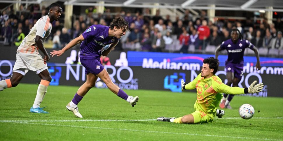 https://assets.gds.it/2024/10/Bove-gol-Fiorentina-970x485.jpeg