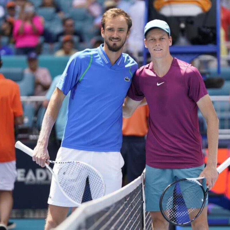 epa11110250 Jannik Sinner of Italy celebrates a point during his Men's Singles final match against Daniil Medvedev of Russia at the 2024 Australian Open tennis tournament, in Melbourne, Australia, 28 January 2024. EPA/MAST IRHAM