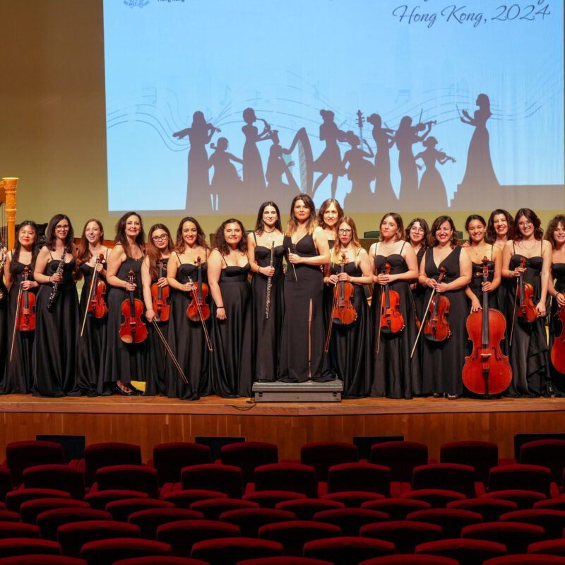 women orchestra