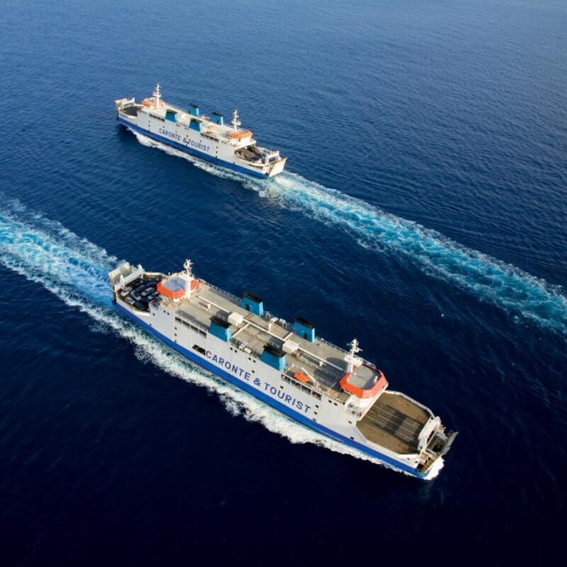 La nave Filippo Lippi di Caronte &amp; Tourist isole minori, a bordo della quale si è sviluppato un incendio, in sala macchine, mentre era in navigazione verso Filicudi e Alicudi soccorsa dai vigili del fuoco a Lipari, 6 marzo 2023.ANSA/ Per gentile concessione di LIPARI NEWS ANSA PROVIDES ACCESS TO THIS HANDOUT PHOTO TO BE USED SOLELY TO ILLUSTRATE NEWS REPORTING OR COMMENTARY ON THE FACTS OR EVENTS DEPICTED IN THIS IMAGE; NO ARCHIVING; NO LICENSING NPK