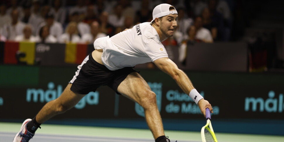 https://assets.gds.it/2024/11/Davis-Cup-Finals-in-Malaga-Germany-vs-Netherlands_81587550-scaled-970x485-1732311232.jpg