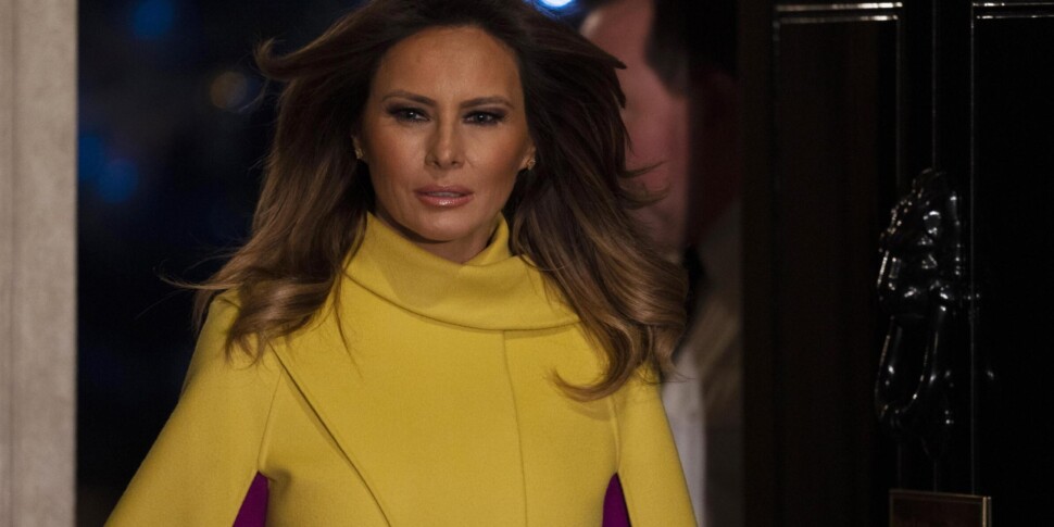 https://assets.gds.it/2024/11/MELANIA-TRUMP-TUTTI-I-LOOK-DELLA-FIRST-LADY-SPECIALE_81276514-scaled-970x485-1730923793.jpg