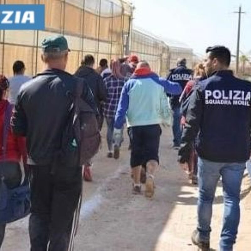 Sfruttamento del lavoro, denunciato un imprenditore agricolo a Vittoria