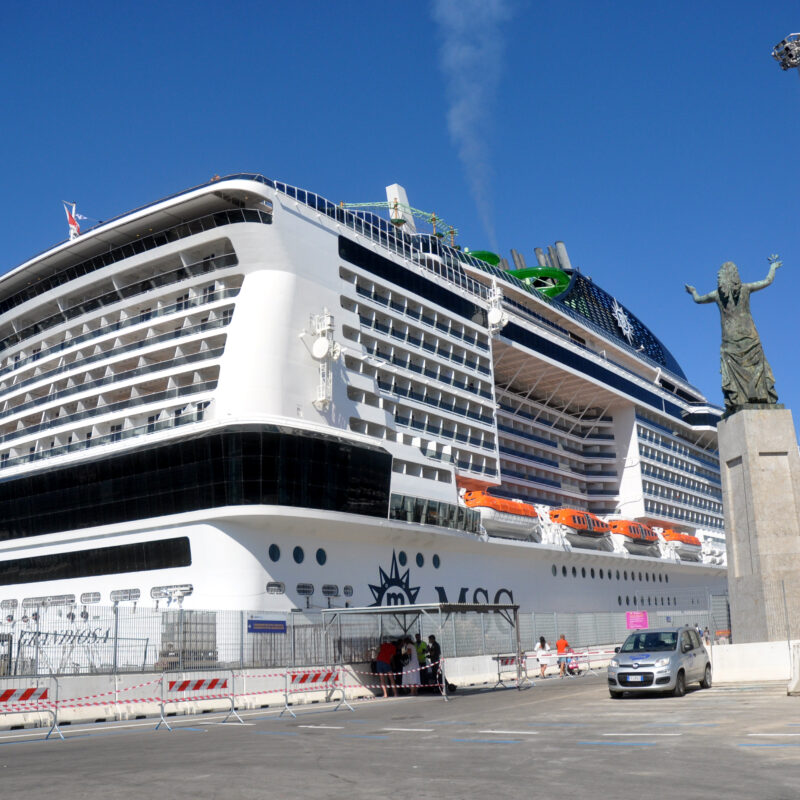 Palermo.Nave da crociera MSC Grandiosa al Porto..Ph.Alessandro Fucarini.