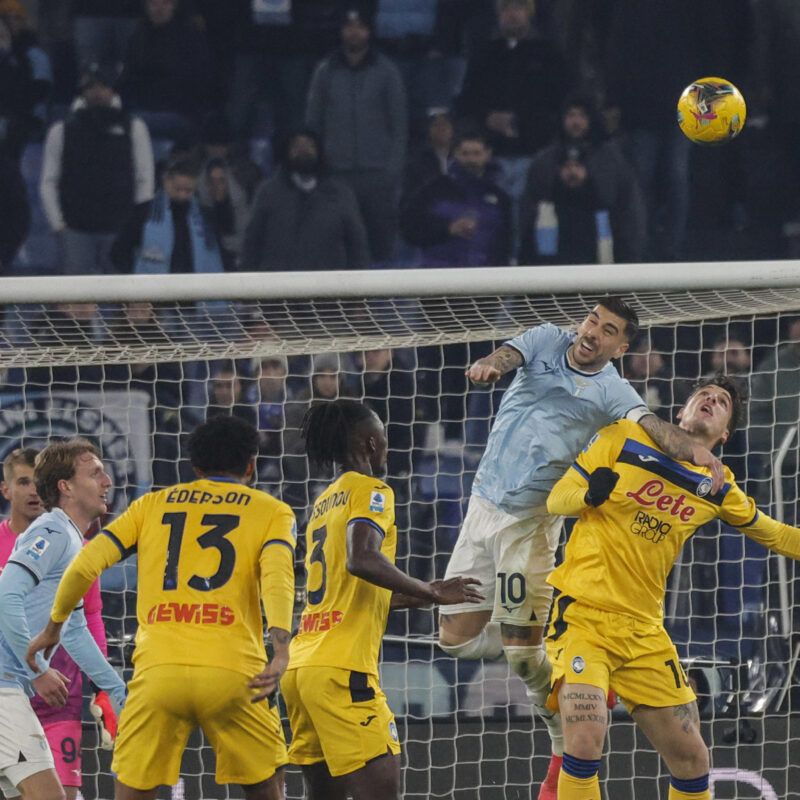 Lazios Mattia Zaccagni (C) in action during the Italian Serie A soccer match between SS Lazio vs Atalanta BC at the Olimpico stadium in Rome, Italy, 28 December 2024. ANSA/GIUSEPPE LAMI