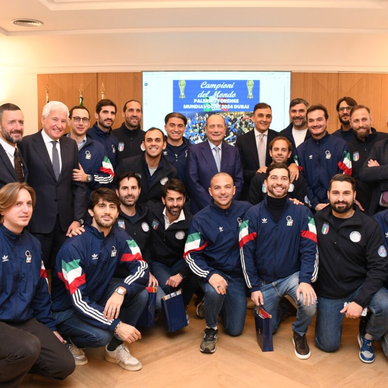 La squadra Palermo Forense premiata a Palazzo d'Orléans