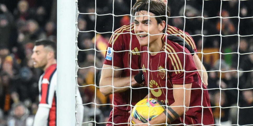 https://assets.gds.it/2025/01/Soccer-Serie-A-Roma-vs-Genoa_82614059-970x485.jpg