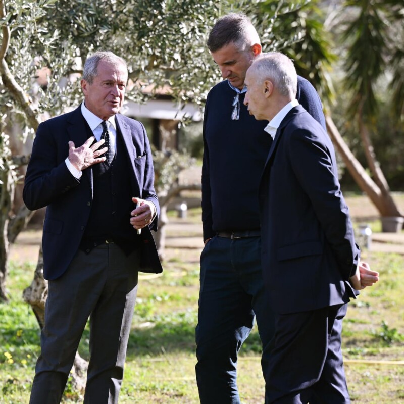 Carlo Osti, Ferran Sorianoe Alberto Galassi in una foto tratta dai social del Palermo