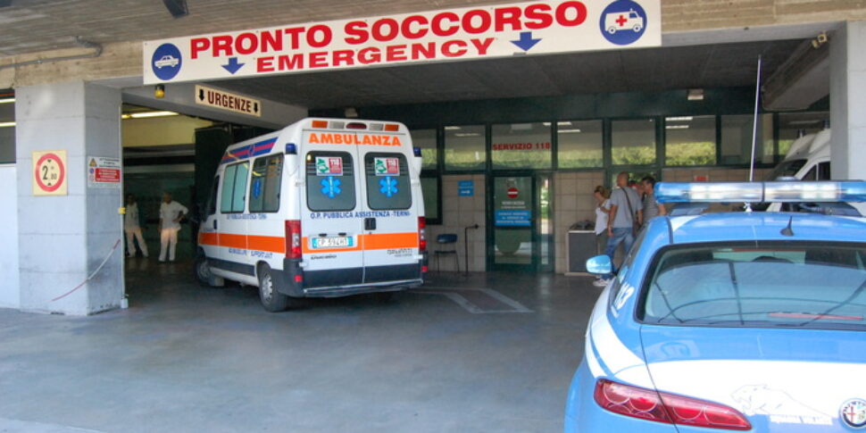 https://assets.gds.it/2025/01/Tentato-omicidio-a-Vittoria-970x485.jpg