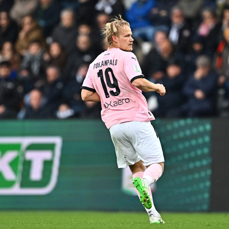 La Spezia 09/02/2025: durante la partita di Serie B Spezia vs Palermo allo Stadio Alberto Picco della Spezia(Foto Tullio Puglia)