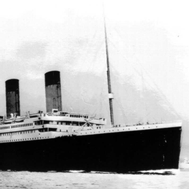 Una immagine di archivio del Titanic. ''Oggi in Europa c'e' l'appuntamento con il destino: la salvezza non arriva dalla finanza ma dalla politica. Ma la politica non puo' fare errori'' Anche perche' ''e' come sul Titanic: non si salvano neanche i passeggeri inprima classe''. Lo afferma il ministro dell'Economia, Giulio Tremonti, in aula a Palazzo Madama nel suo intervento prima delvoto di fiducia.ANSA/ARCHIVIO+++EDITORIAL USE ONLY - NO SALES+++