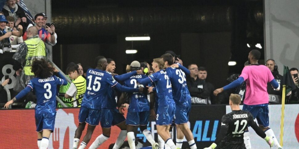 https://assets.gds.it/2025/05/Chelsea-vince-conference-league-970x485.jpg