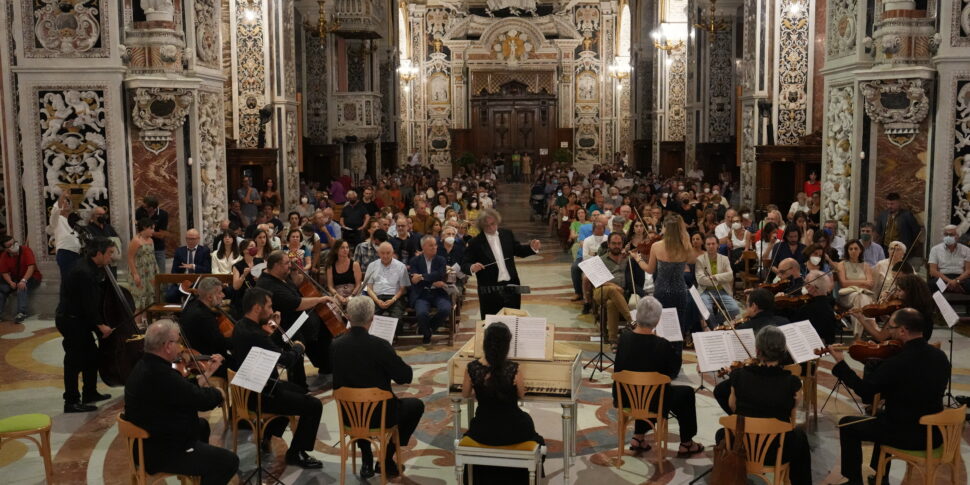 https://assets.gds.it/2025/05/Festival-musica-barocca-970x485.jpeg