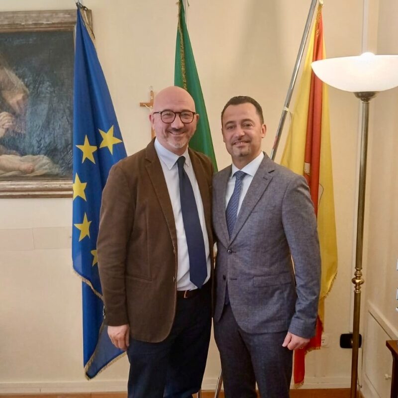 Da sinistra Fabrizio Fonte, sindaco di Custonaci, e l'assessore Scarpinato