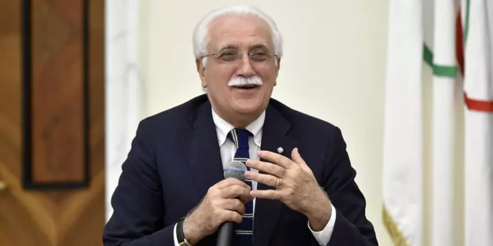 https://assets.gds.it/2025/05/Giorgio-Calabrese-970x485-1747920778.webp