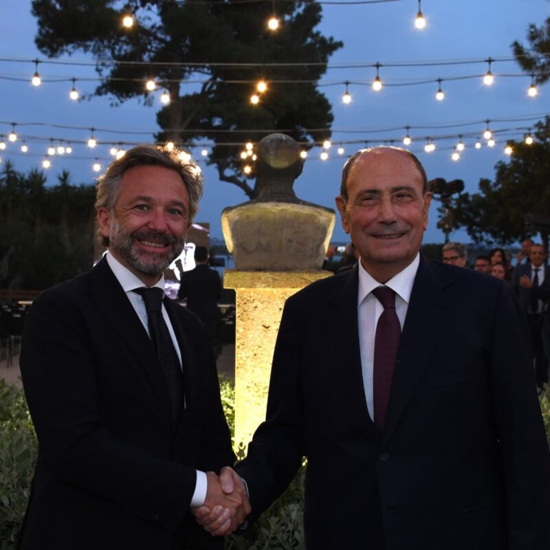 Il presidente Renato Schifani e l'amministratore delegato di E-Distribuzione, Vincenzo Ranieri