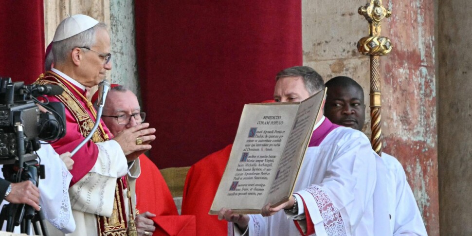 https://assets.gds.it/2025/05/VATICAN-RELIGION-POPE-CONCLAVE_84986129-scaled-970x485-1746769460.jpg