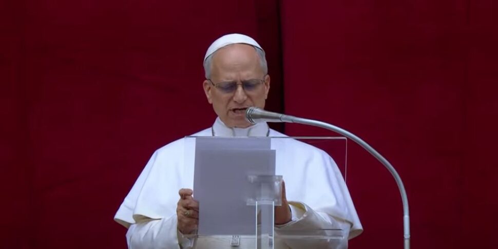 https://assets.gds.it/2025/05/papa-leone-XIV-970x485.jpg