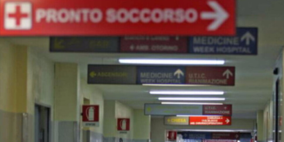 https://assets.gds.it/2025/05/pronto-soccorso-ansa-970x485-1724073698-970x485-1748251466.jpg