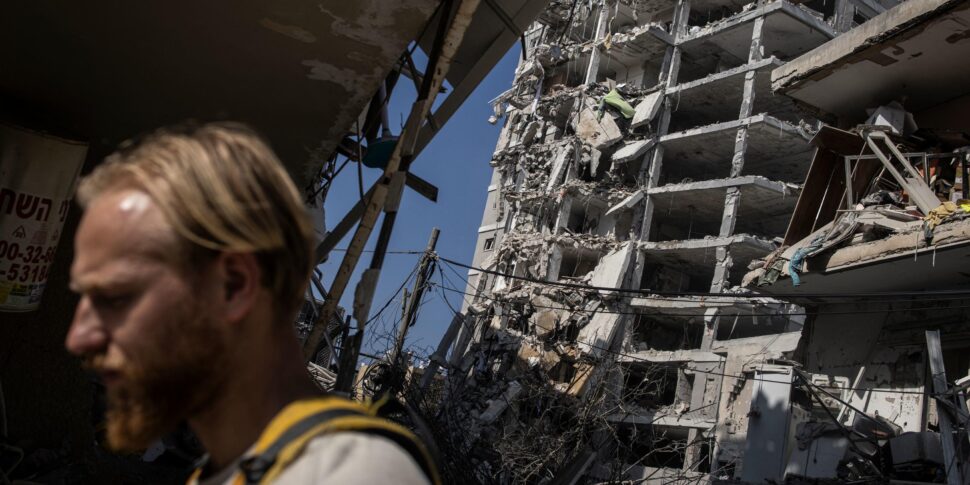 https://assets.gds.it/2025/06/ISRAEL-IRAN-CONFLICT_85789010-970x485.jpg