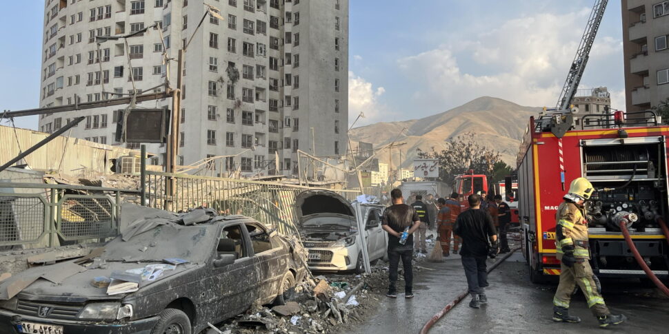https://assets.gds.it/2025/06/Israele-Iran-970x485.jpg