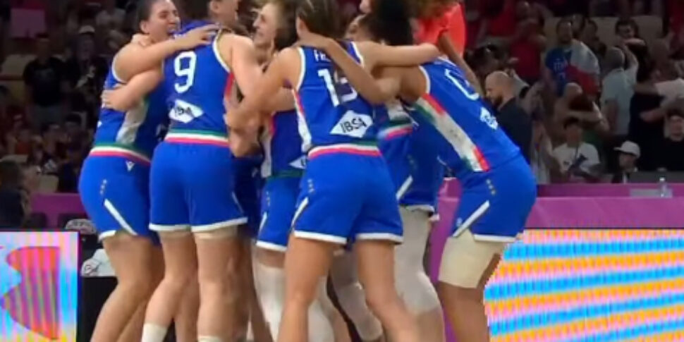 https://assets.gds.it/2025/06/Italia-basket-femminile-970x485.jpg