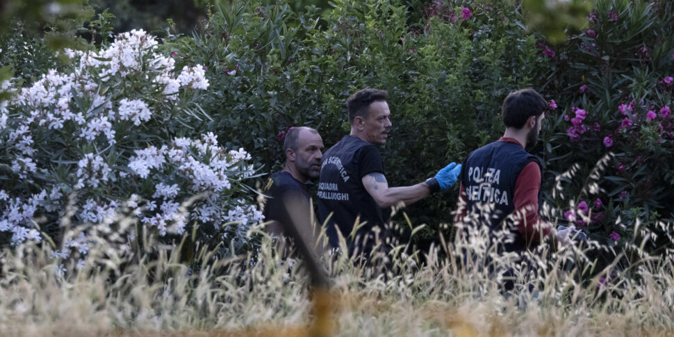 https://assets.gds.it/2025/06/Neonato-trovato-morto-in-villa-Pamphili-sopralluogo-del-pm_85660793-970x485.jpg