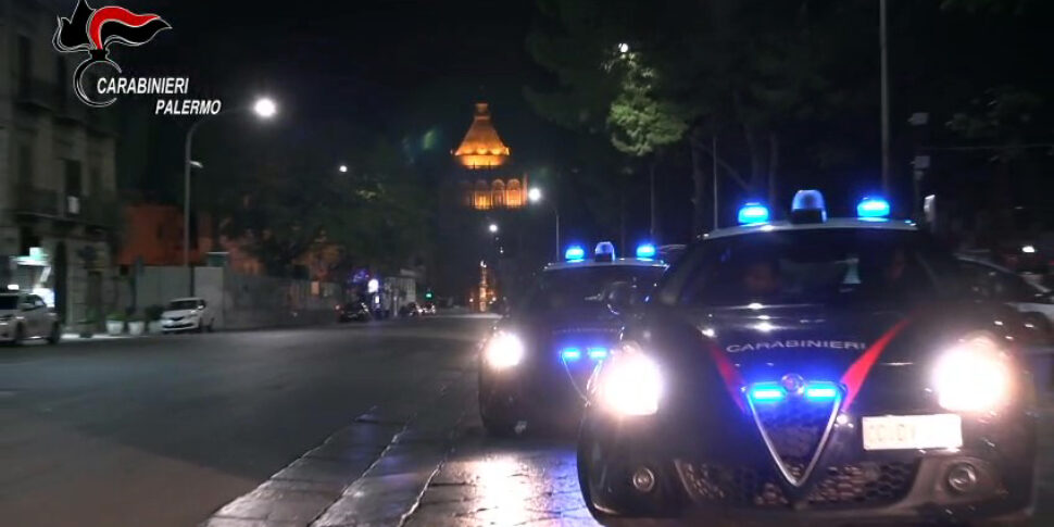 https://assets.gds.it/2025/06/Palermo-Maxi-Blitz-antimafia-dei-Carabiniericonferenza-stampa-dei-vertici-dellArma-e-del-procuratore-antimafia-Giovanni-Melillo_ArrestiCarabinieri8_83154890-970x485.jpg